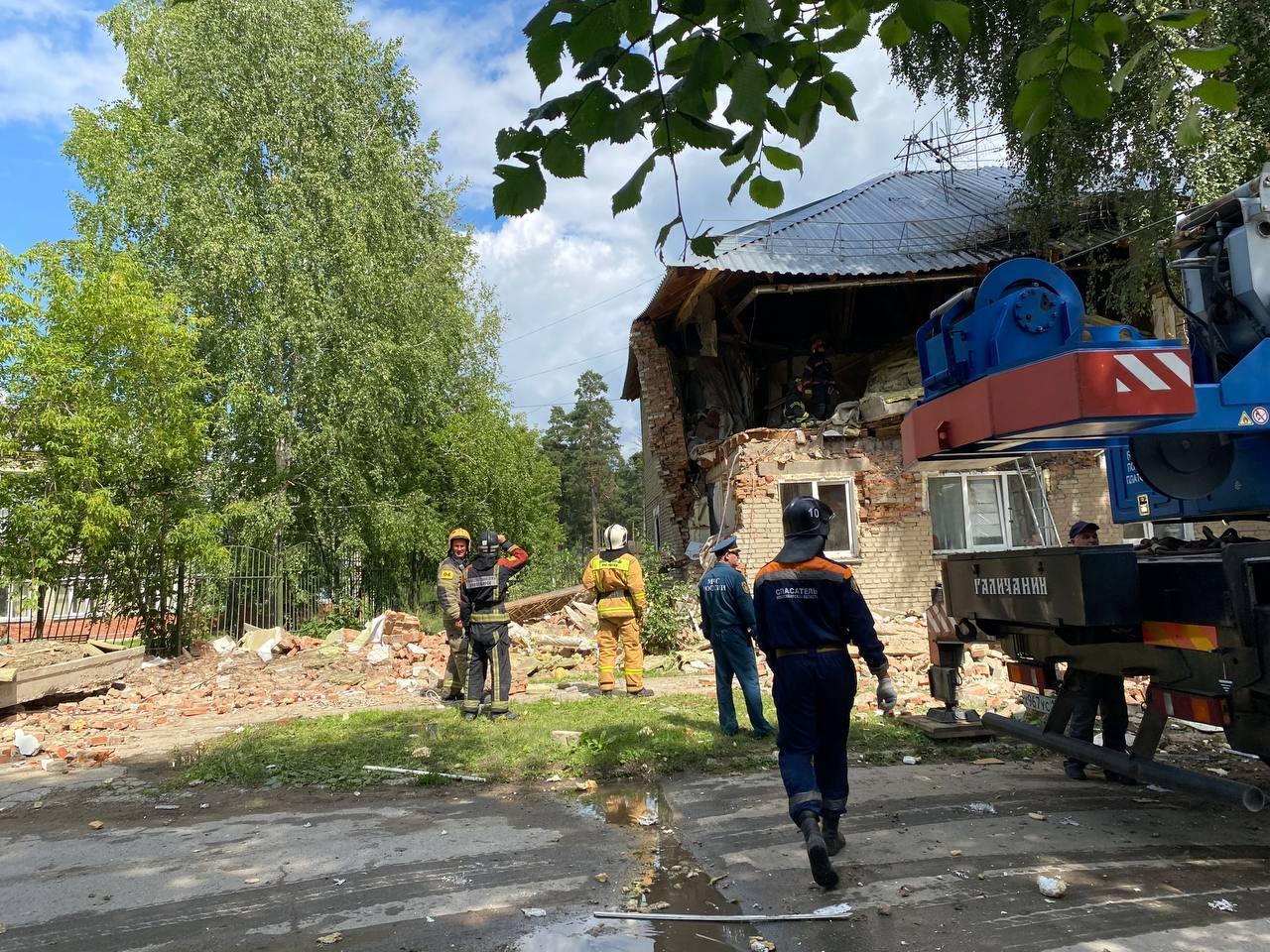 Фото Полковник Токарев прокомментировал ликвидацию последствий взрыва дома в Новосибирском районе 2 - Сиб.ФМ Фото Полковник Токарев прокомментировал ликвидацию последствий взрыва дома в Новосибирском районе 2